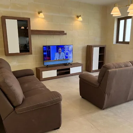 Nadurin Holiday home *
