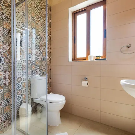 Nadurin Case de vacanță Nadur